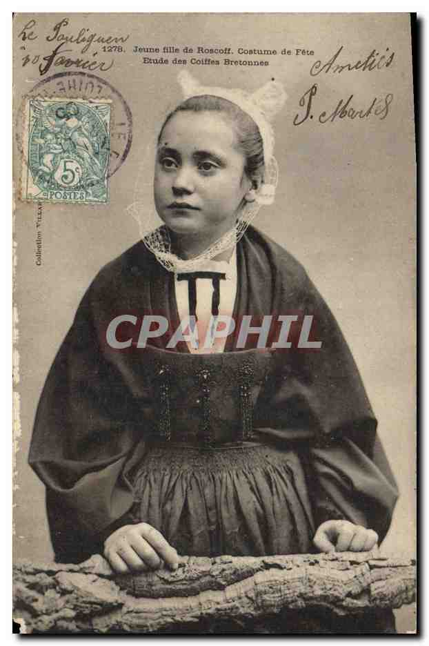 CPA Folklore Jeune fille de Roscoff 
