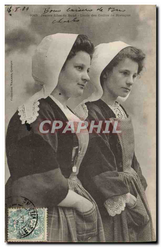 CPA Folklore Jeunes filles de Baud 