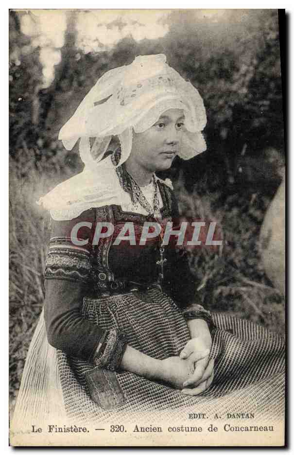 CPA Folklore Ancien costume de Concarneau 