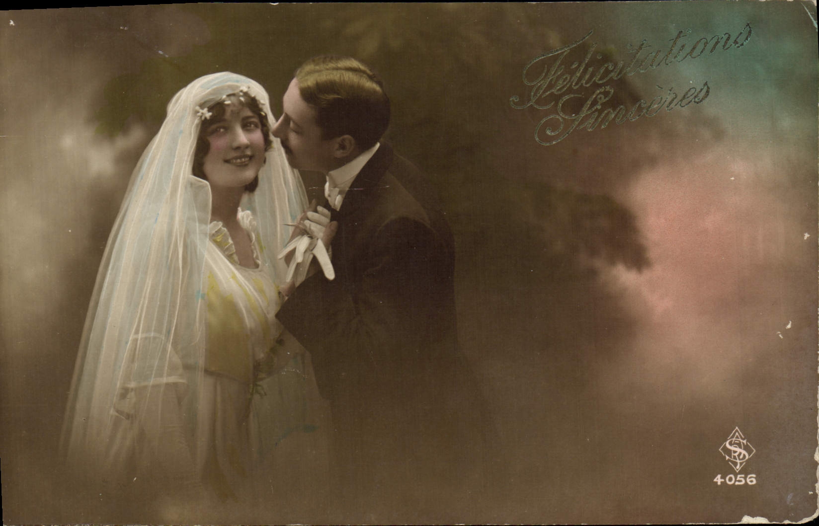 Nouveau mariage — couple en tenue de noces — éditeur S.D. n° 4056