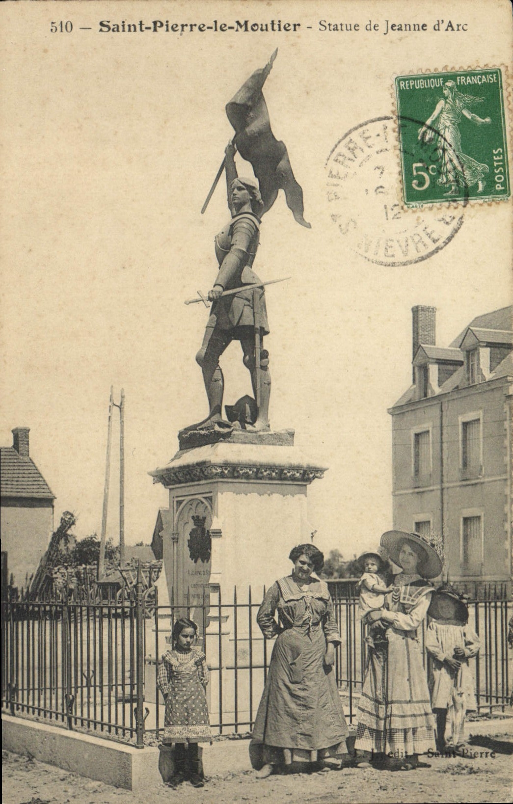 Saint-Pierre-le-Moutier — Statue de Jeanne d'Arc — édit. Saint-Pierre, n° 510