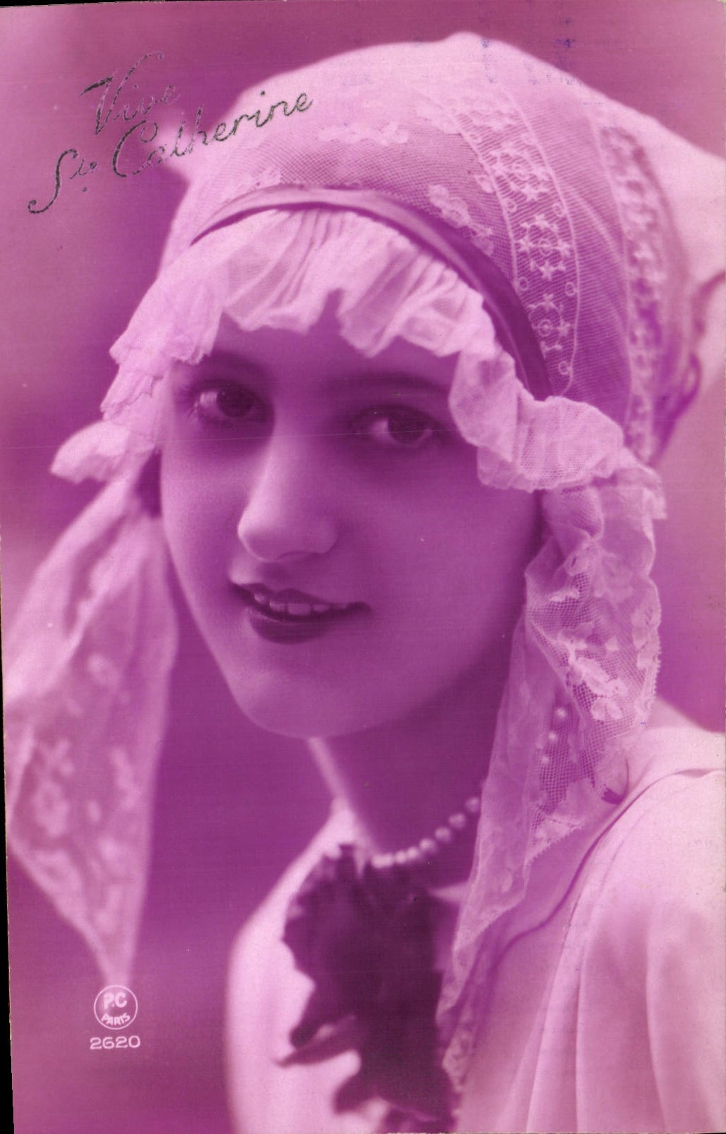 Jeune femme en bonnet à dentelle — PC Prints n°2620