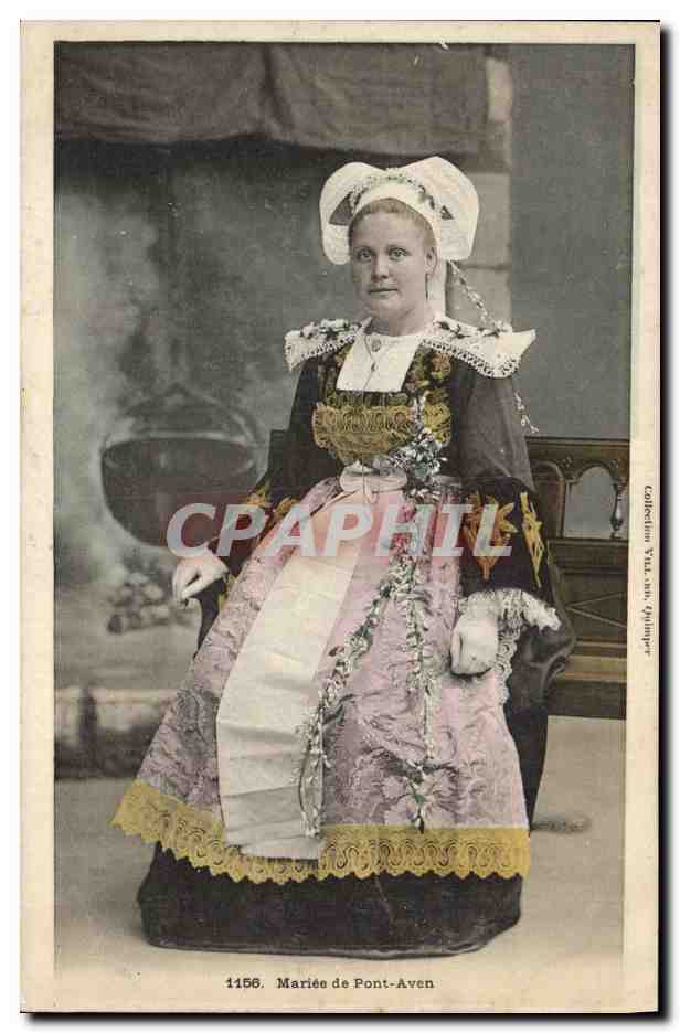 CPA Folklore Maries de Pont Aven Mariage 