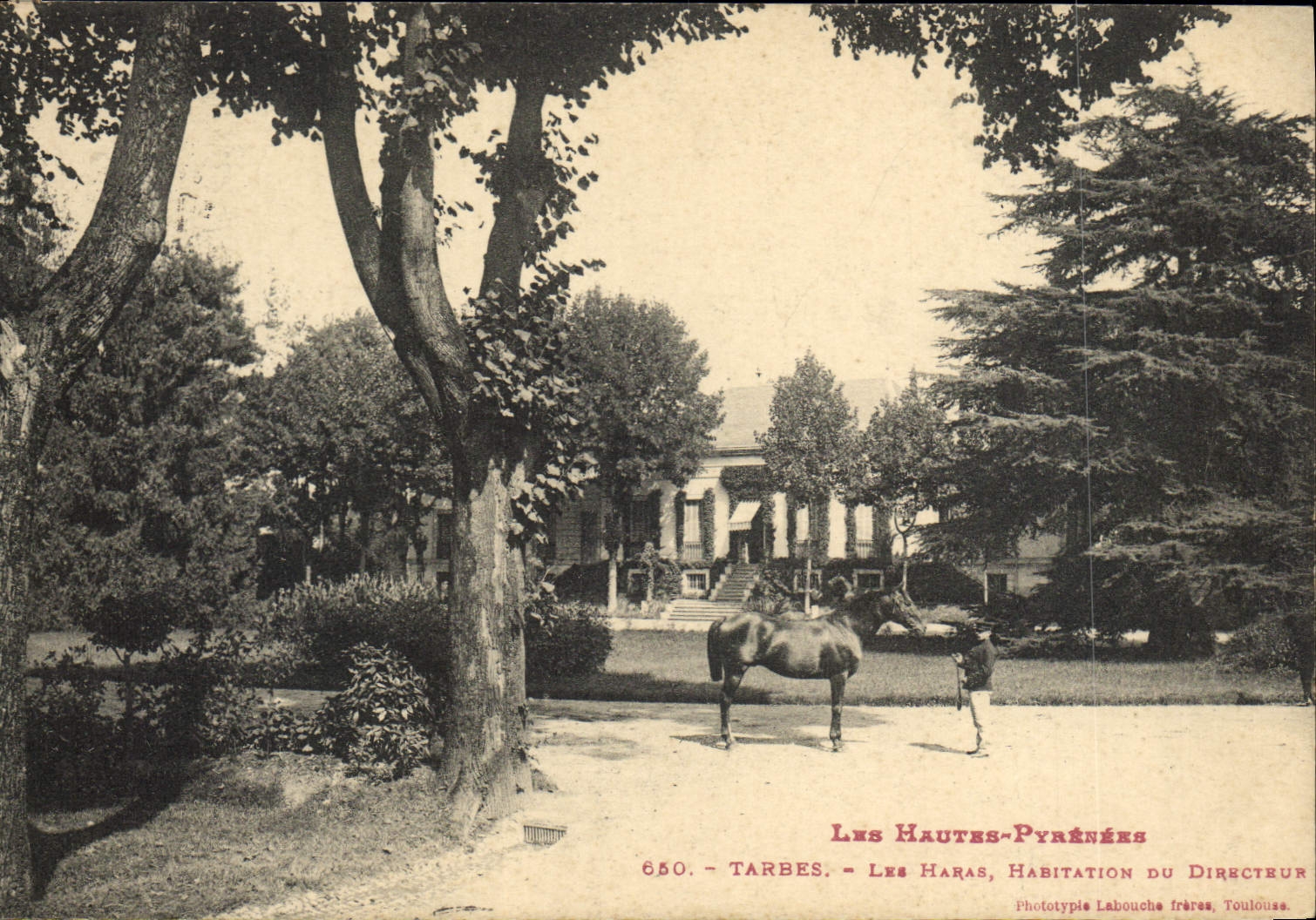 Tarbes - Les Haras, Habitation du Directeur — Les Hautes-Pyrénées — Phototypie Labouche frères, Toulouse
