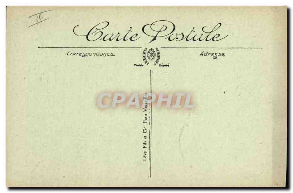 CPA Cheval Chevaux Hippisme Chantilly Les grandes ecuries Manege — Verso