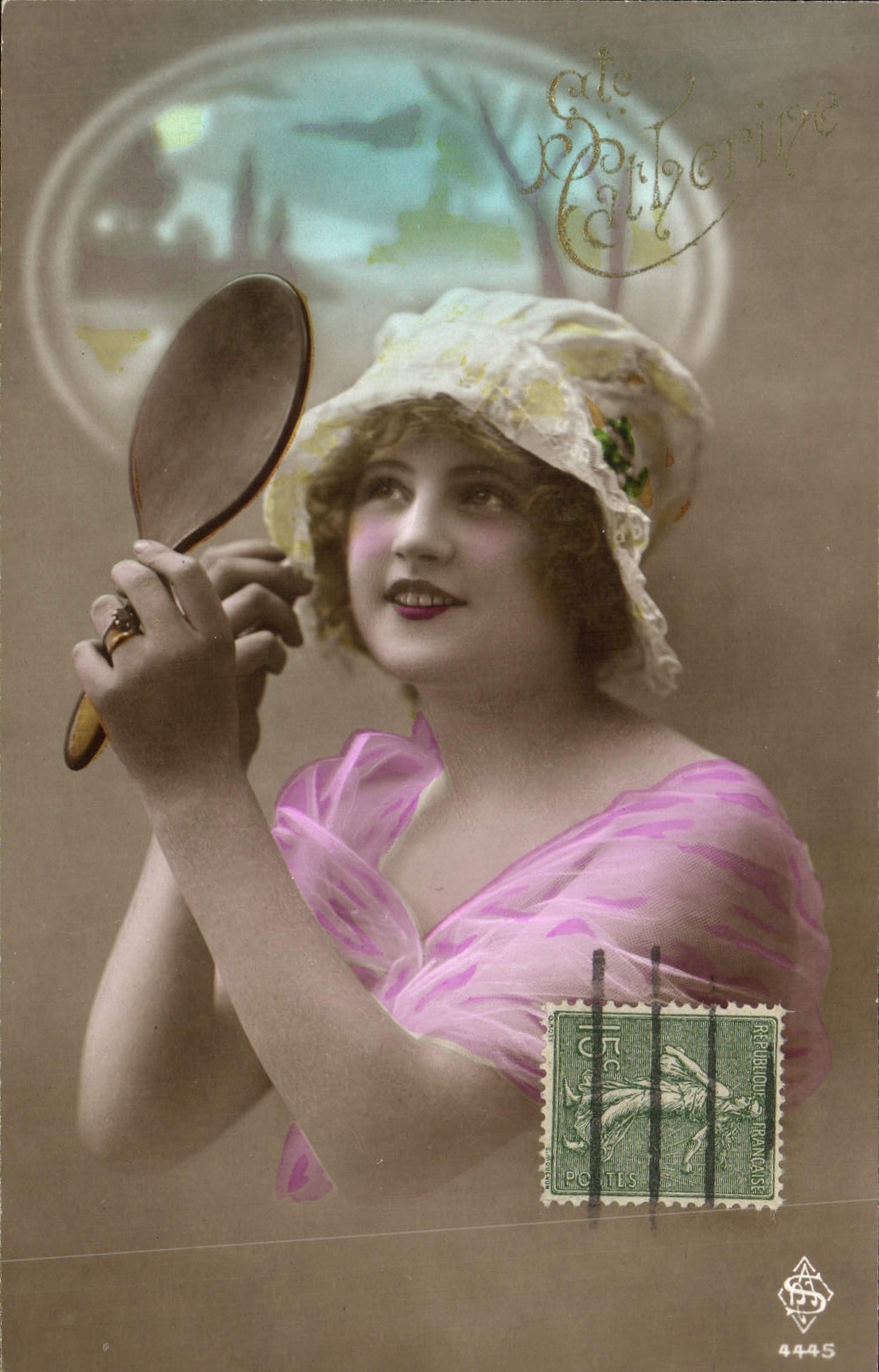 Femme en robe rose et chapeau — Cate Catherine — éditeur Cate Catherine, n° 4445
