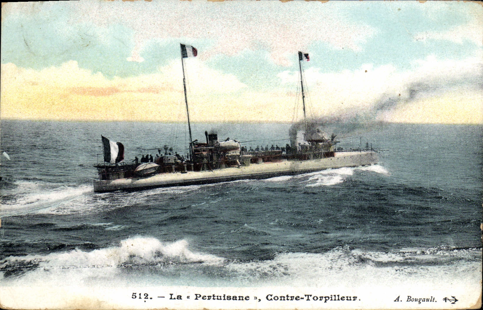 CPA Bateau de Guerre Le Pertuisane Contre Torpilleur