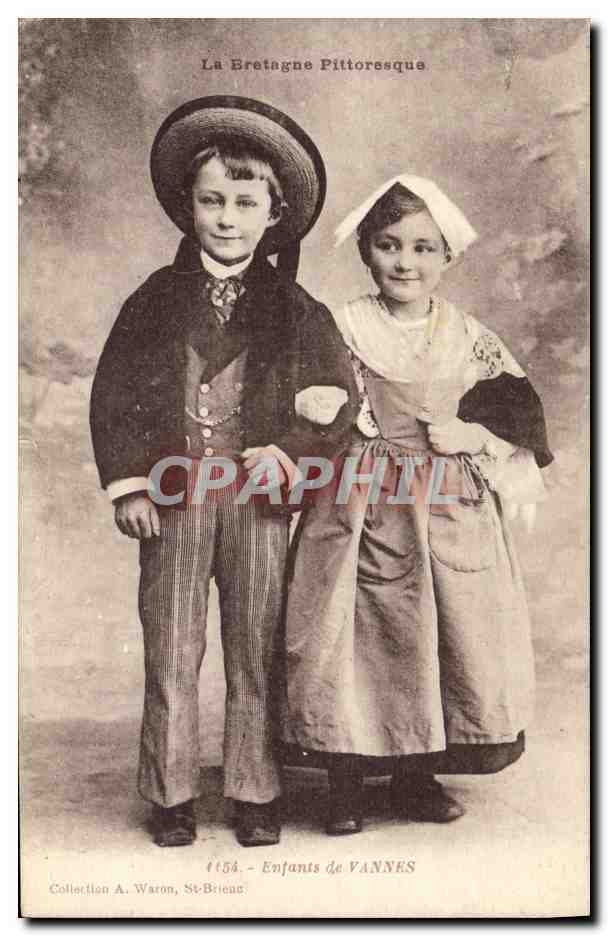 CPA Folklore Enfants de Vannes 