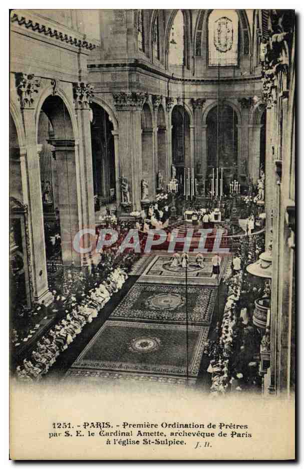 CPA Paris Premiere ordination de pretres par SE le cardinal Amette Archeveque de Paris a l'eglise St Sulpice Tapis Tapisserie 