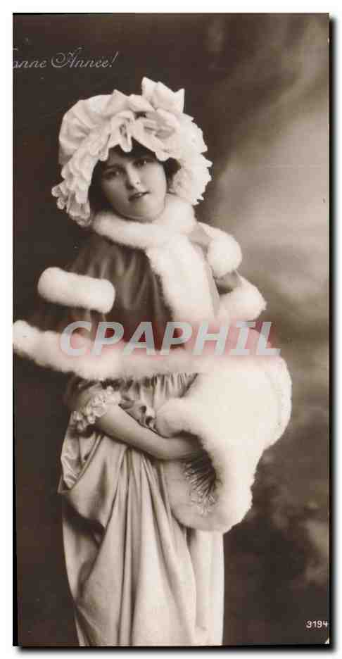CPA Fantaisie Femme Fourrure 