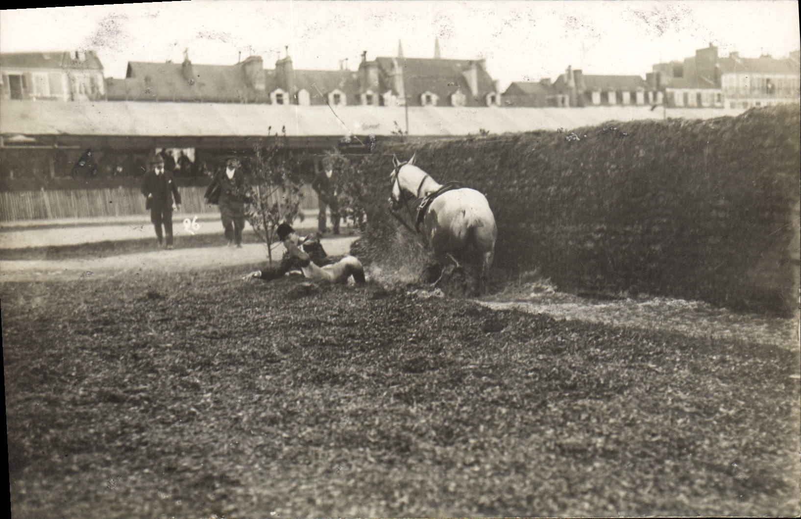 Champ de courses — course de chevaux — éditeur non identifié, n° de série 96