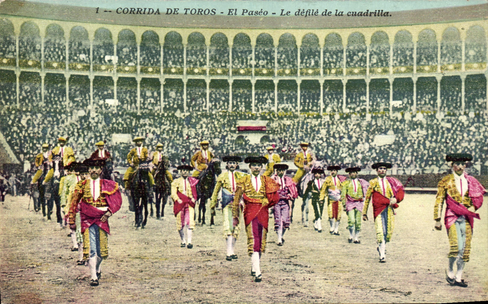 CPA Corrida Course de taureaux El paseo Le defile de la cuadrilla