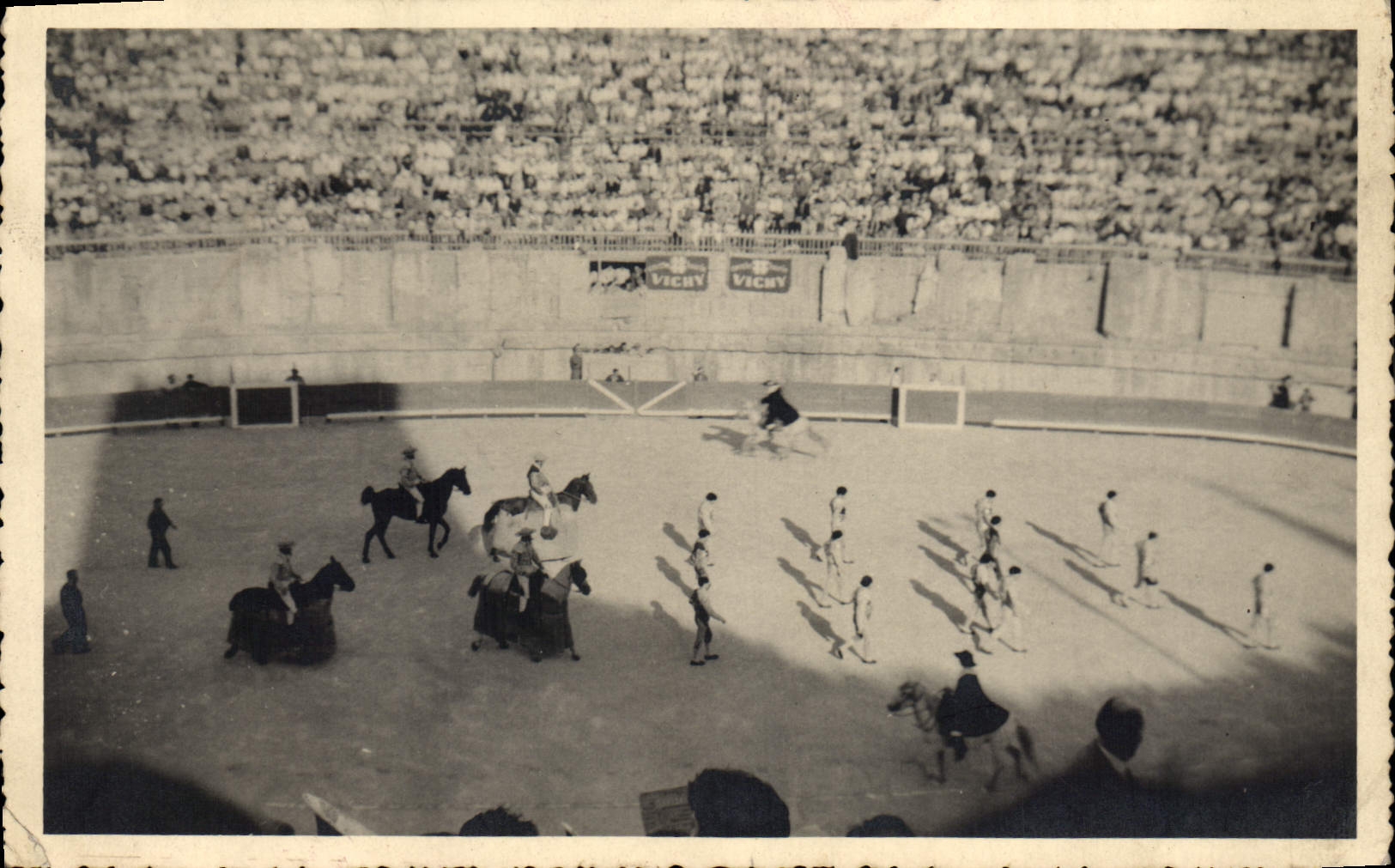 CARTE PHOTO Arles 1957 Corrida Course de taureaux 