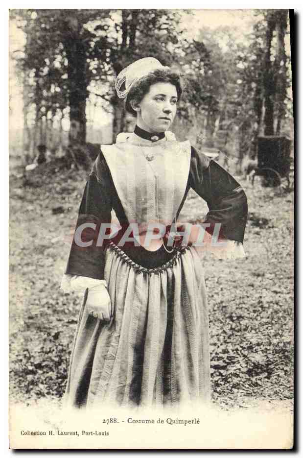 CPA Folklore Costume de Quimperle 