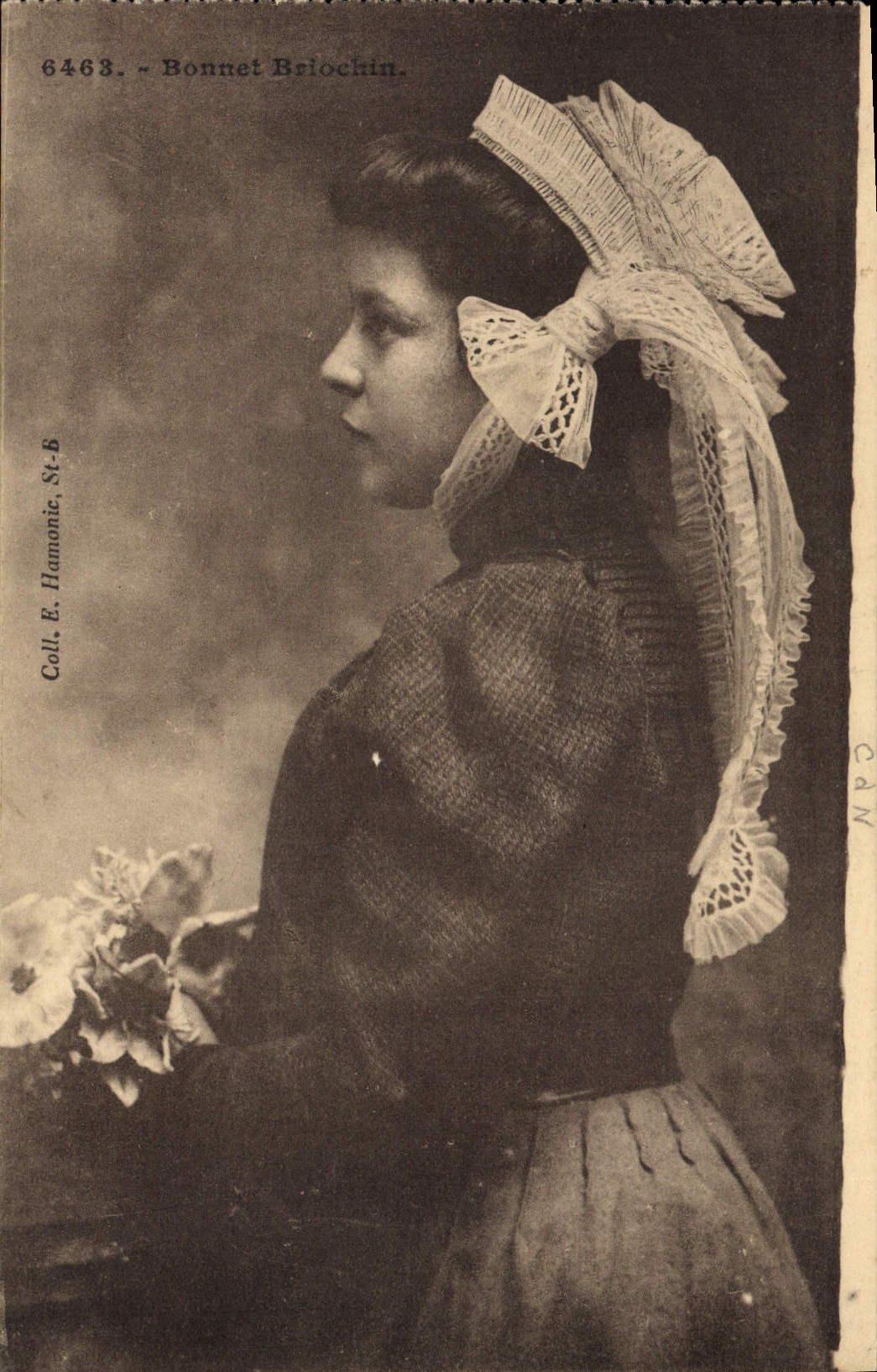 CPA Folklore Bonnet Briochin 