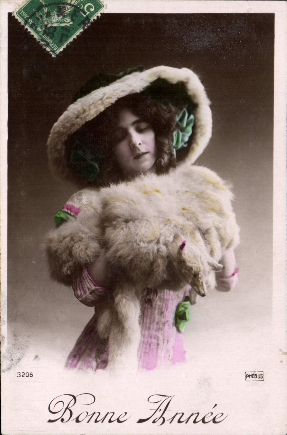 Femme en chapeau fourré — Bonne Année — PHEBUS n°3206