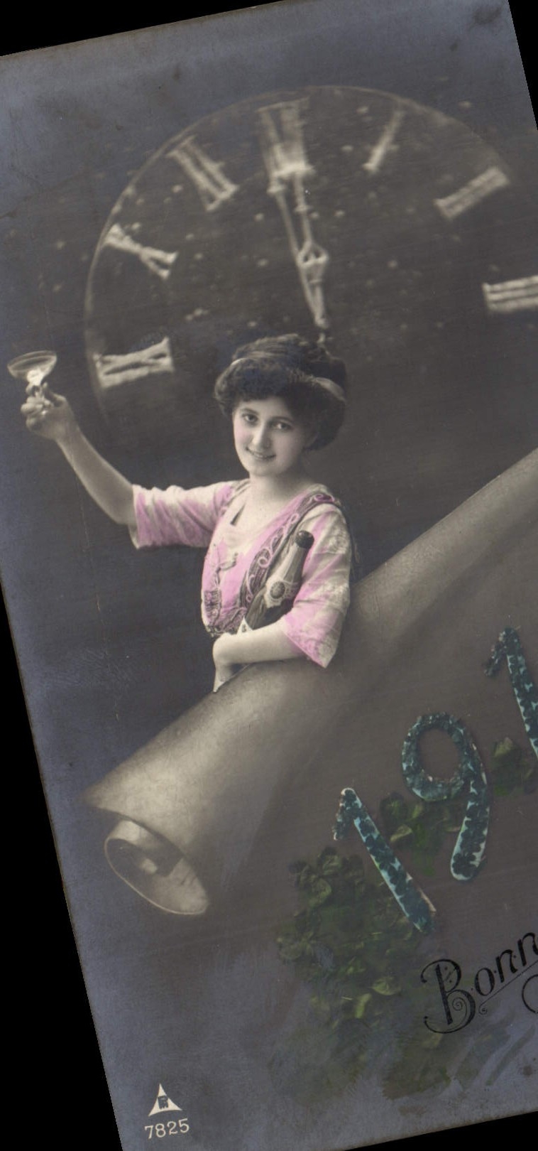 Glückwunsch zum Jahr 1911 — junge Frau mit Sektglas vor einer Uhr — anonymer Verlag, Nr. 7825