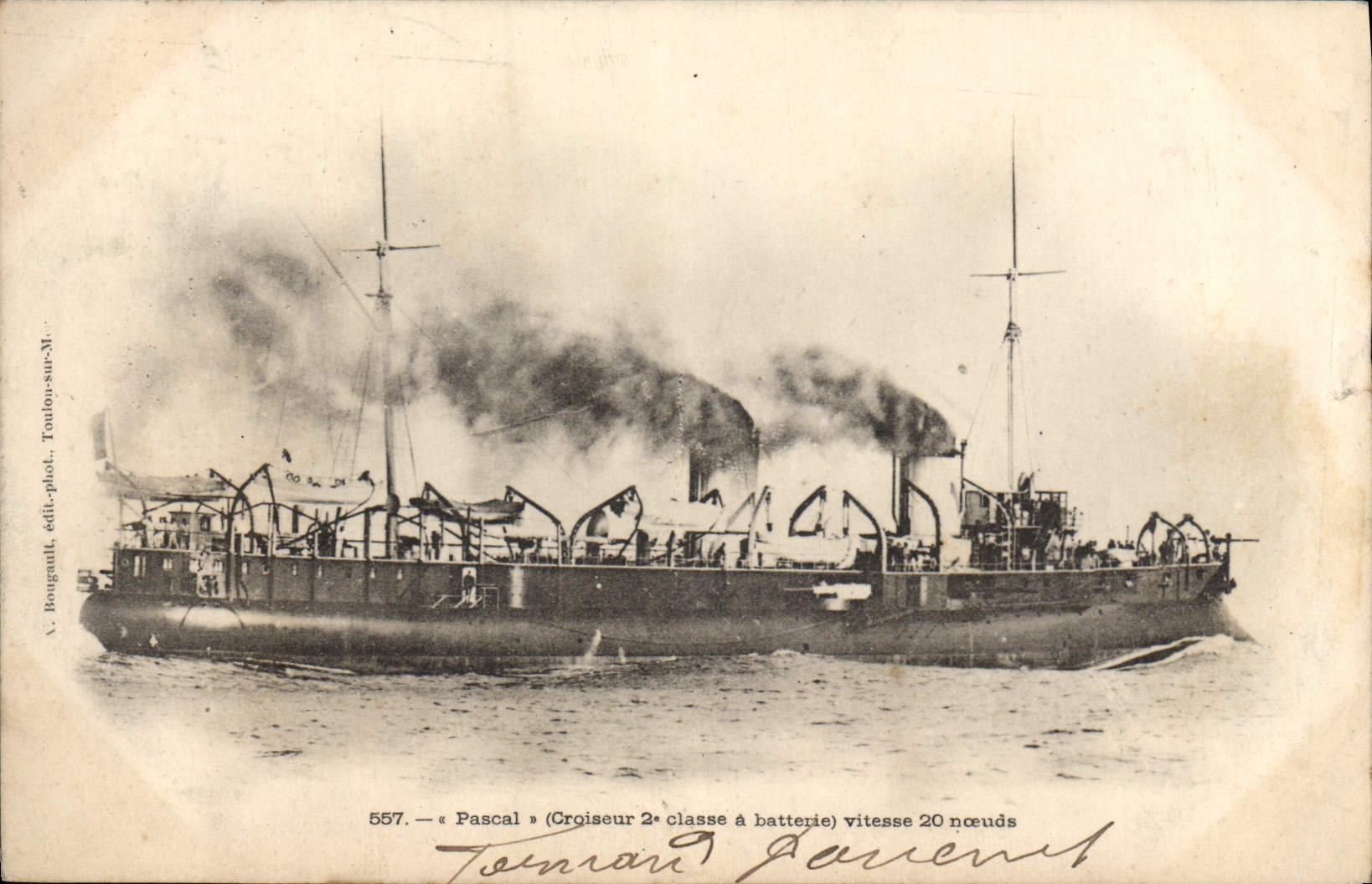 CPA Bateau de Guerre Pascal Croiseur 2eme classe a batterie 