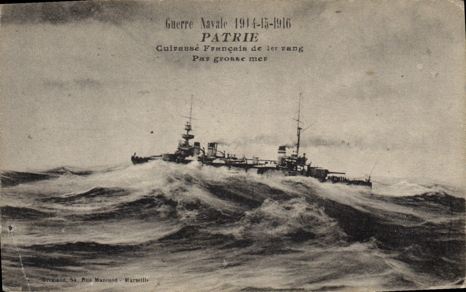 CPA Bateau de Guerre Patrie Cuirasse Francais de 1er rang par grosse mer 