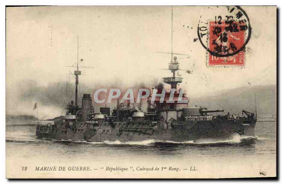 CPA Bateau de Guerre Republique Cuirasse de 1er rang 