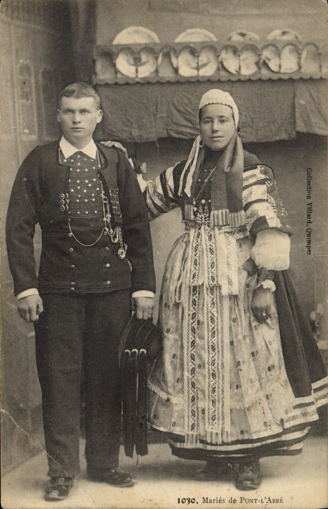 CPA Folklore Maries de Pont L'Abbe Mariage 