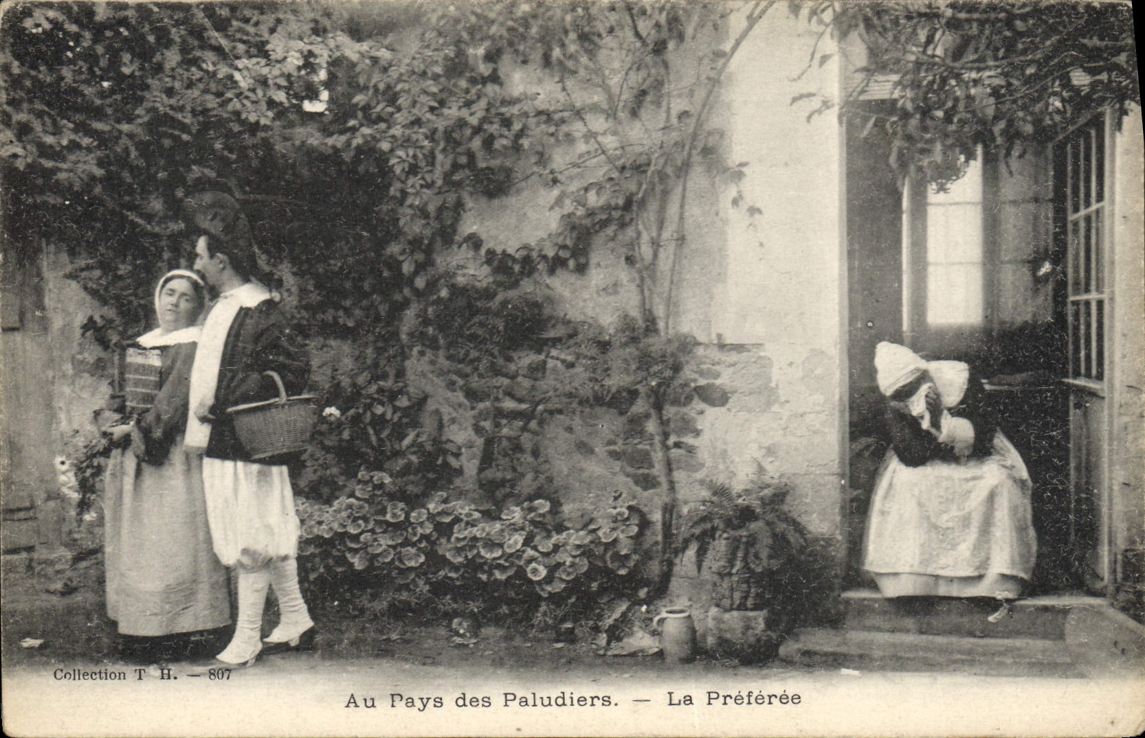 CPA Folklore Au Pays des Paludiers La preferee