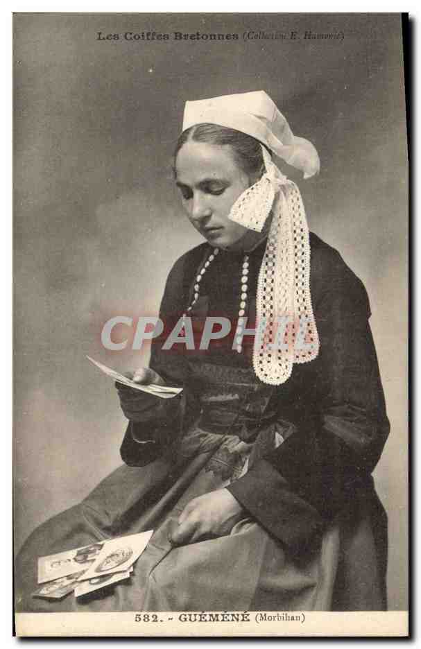 CPA Folklore Guemene Morbihan Femme 