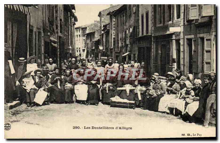 Les Dentellières d'Allègre — Allègre, Puy-de-Dôme — M. B., Le Puy