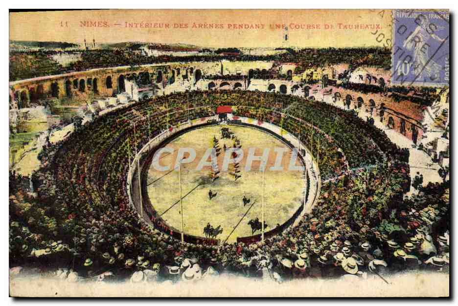 CPA Corrida Course de Taureaux Nimes Interieur des arenes pendant une course de taureaux 