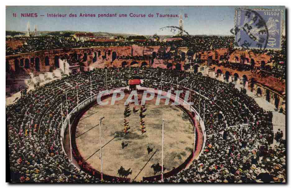 CPA Corrida Course de Taureaux Nimes Interieur des arenes pendant une course de taureaux 