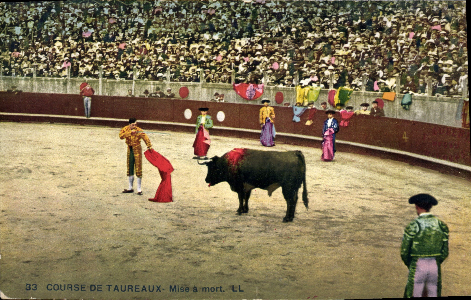 CPA Corrida Course de Taureaux Mise a mort 