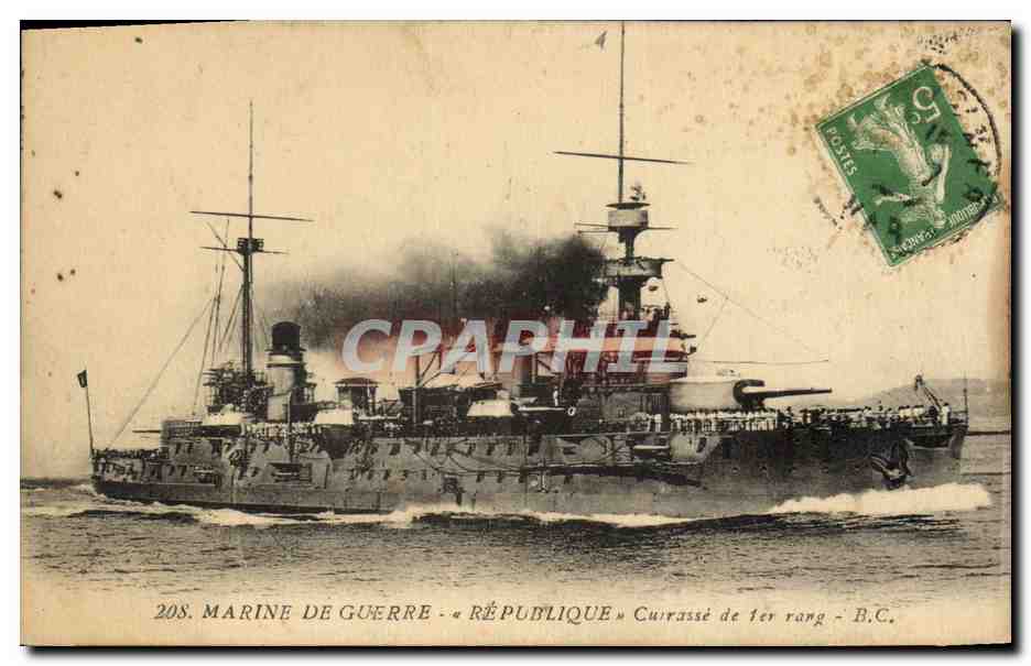 CPA Bateau de Guerre Republique Cuirasse de 1er rang 