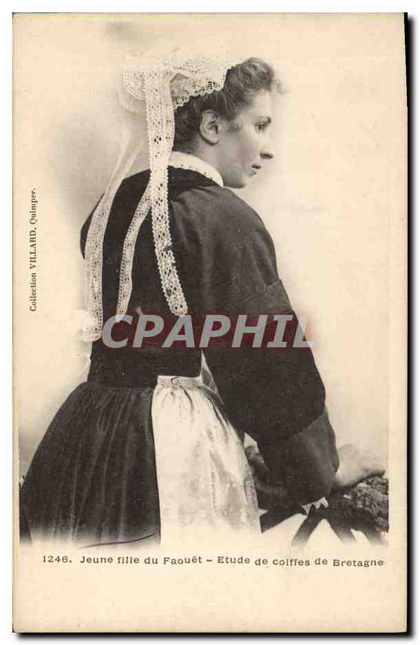 CPA Folklore Jeune fille du Faouet 