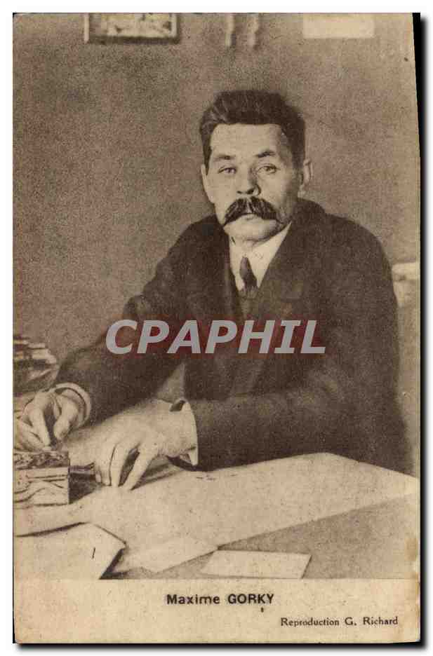 Maxime Gorky — portrait assis à son bureau — reproduction G. Richard - Recto