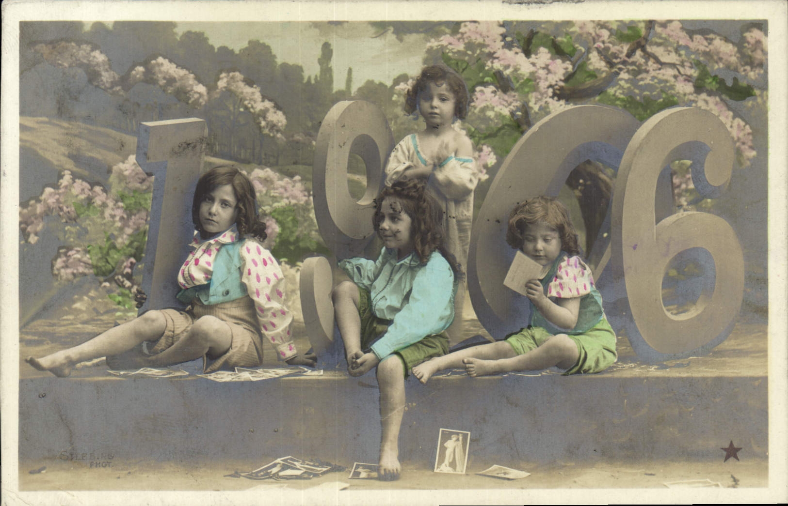 Quatre enfants — année 1906 — Styler & Cie Phot.