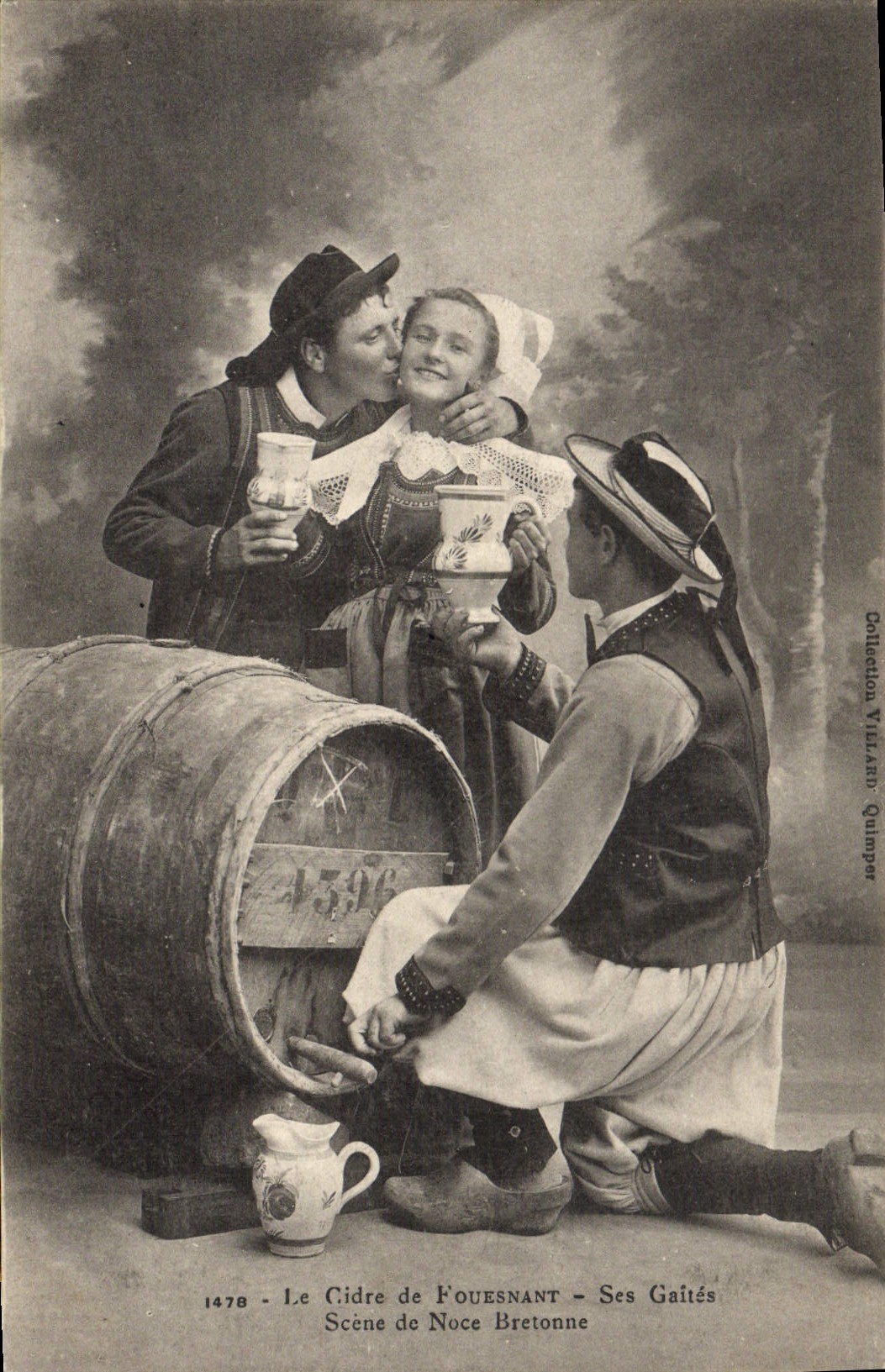 CPA Folklore Le cidre de Fouesnant Ses gaites Scene de noce bretonne mariage 