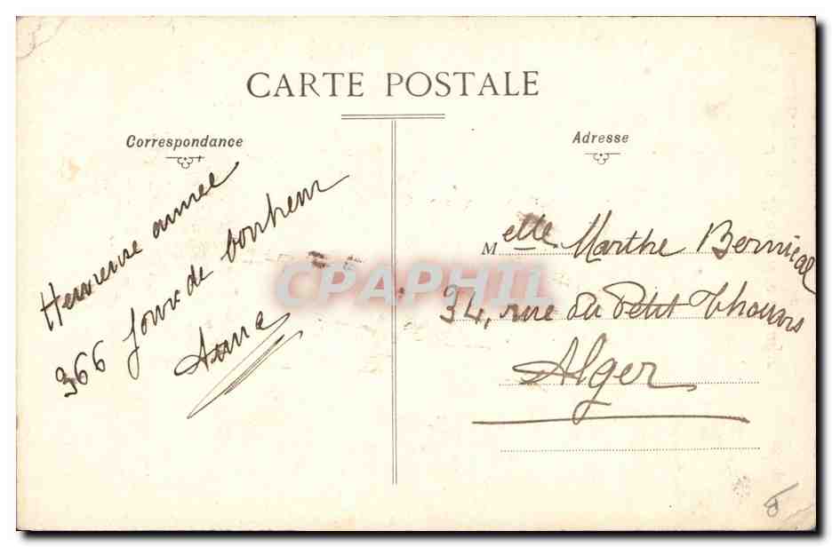 CPA Folklore Dentelle Dentelliere d'Auvergne — Verso