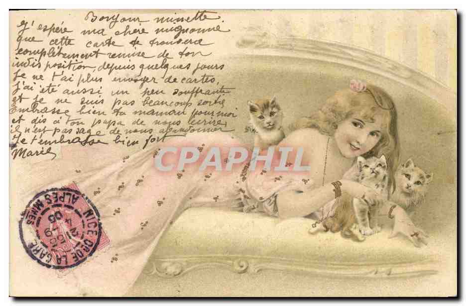 Femme avec chatons — CPA de l'Union postale universelle — éditeur inconnu