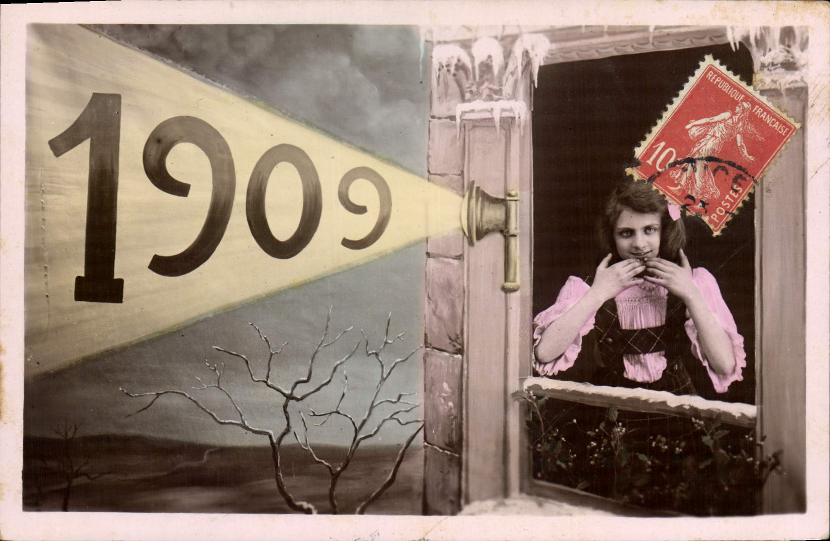 Femme à la fenêtre — année 1909 — éditeur non visible