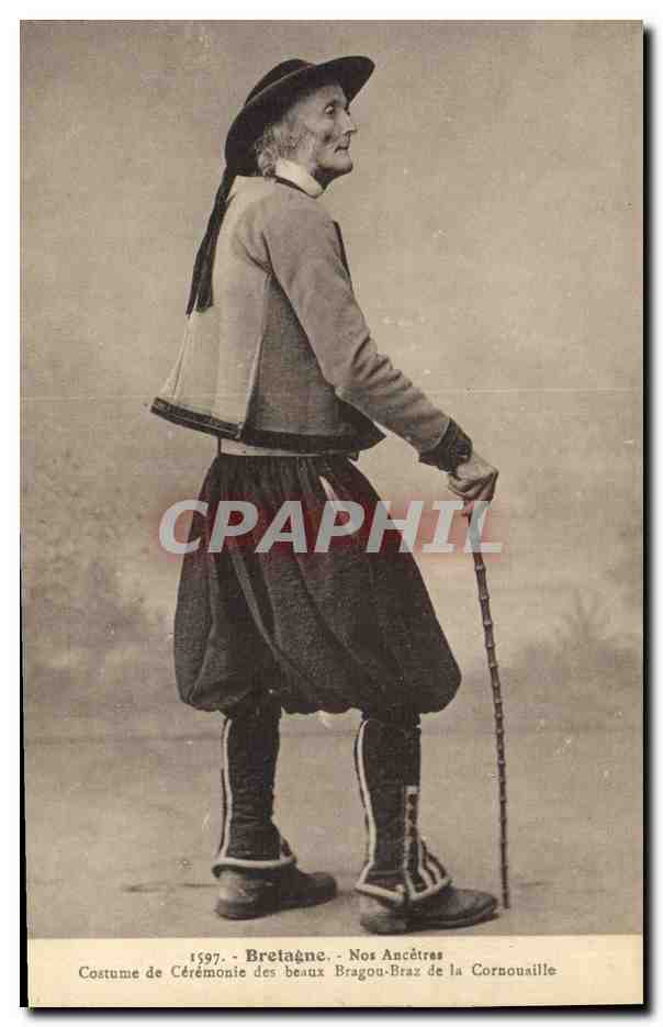 CPA Folklore Bretagne Nos ancetres Costume de ceremonie des beaux Bragou Braz de Cornouaille 