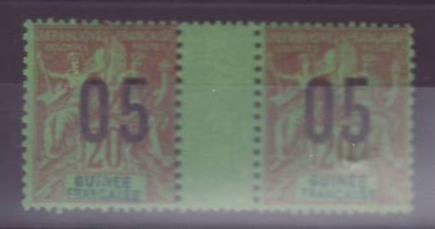 Guinee 20c n°51 paire avec chiffres espacees tenant a normal *avec interpanneau  (tir 360)