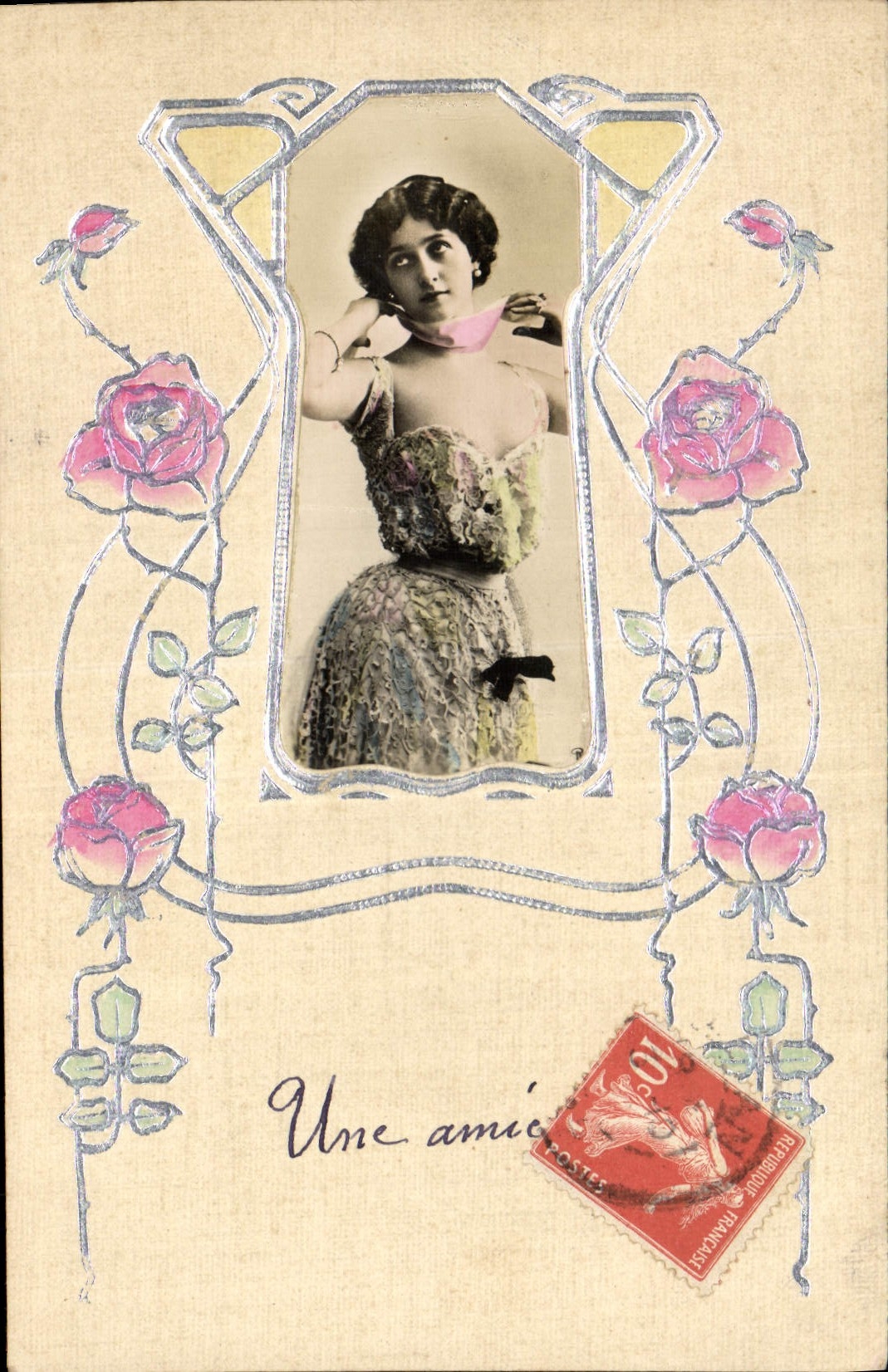 Une amie — portrait féminin dans cadre Art Nouveau — éditeur inconnu