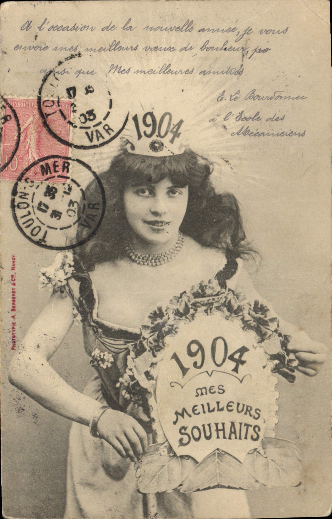 Jeune femme en couronne — 1904 — Prototype A. Baraent & Cie, Nancy