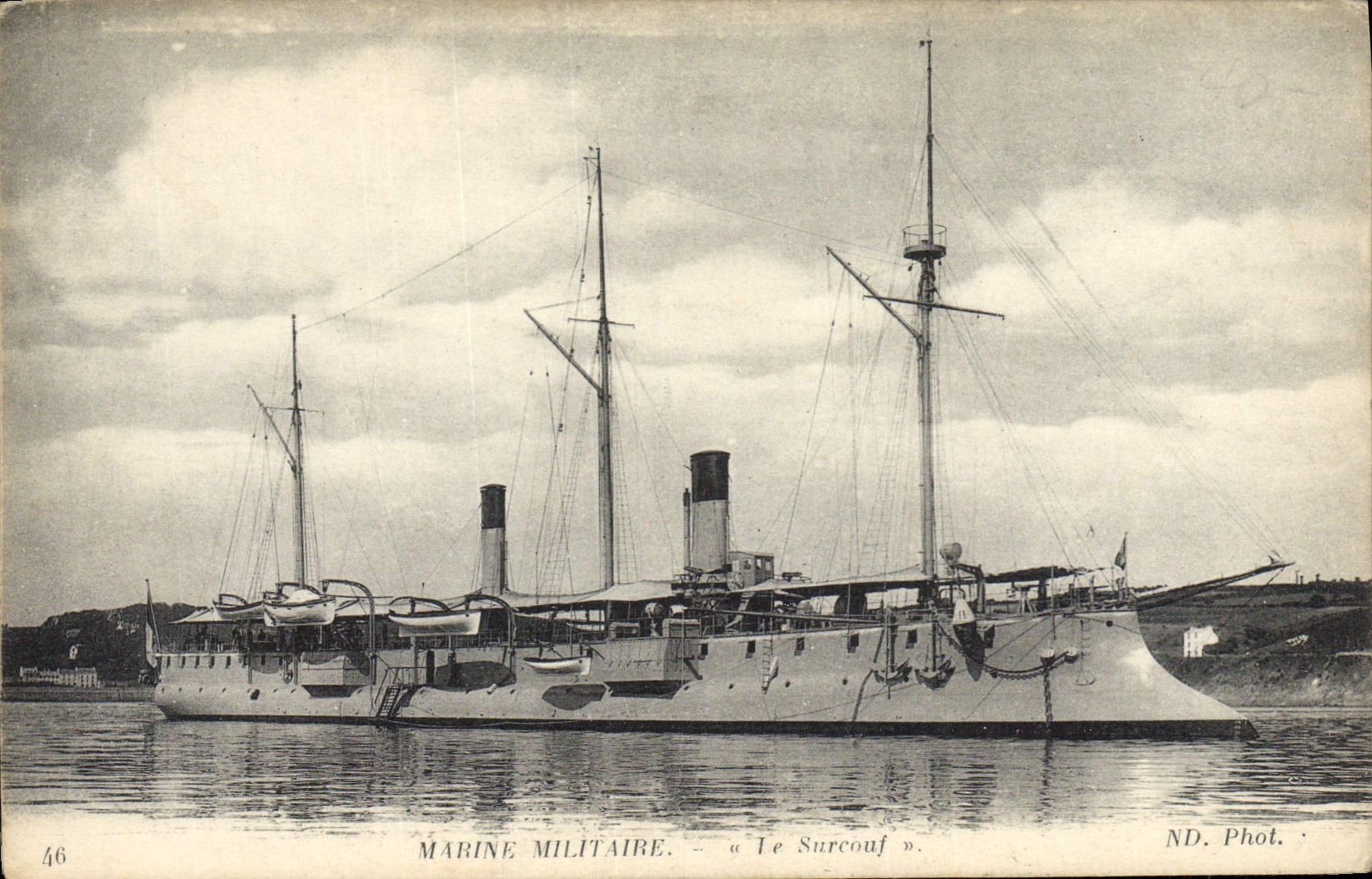 Marine Militaire — « Le Surcouf » — ND. Phot.
