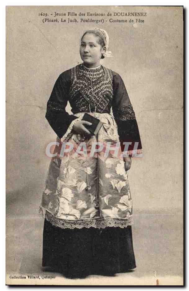 CPA Folklore Jeune fille des environs de Douarnenez Ploare Le Juch Pouldergat Costume de fete 