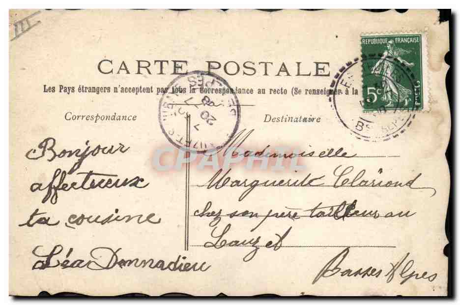 Main tendue dans un couronne de roses et de muguet — éditeur non visible — Verso