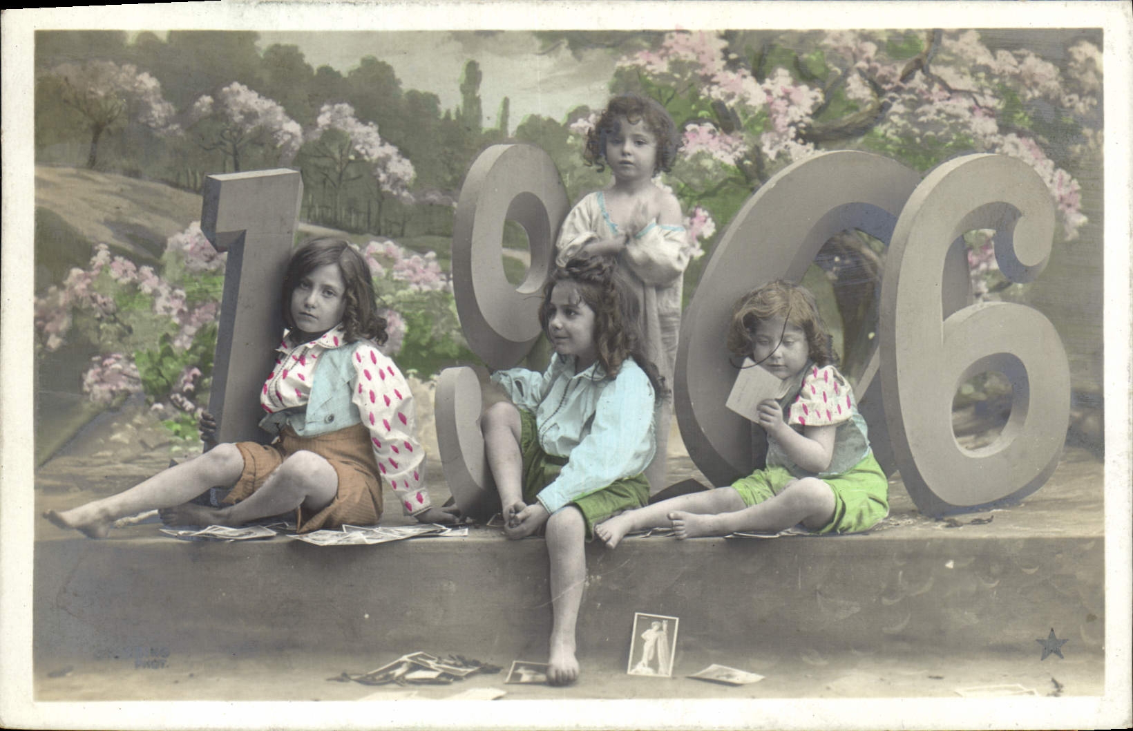 Quatre enfants — 1906 — G. N. Phot. (Série N° 990)