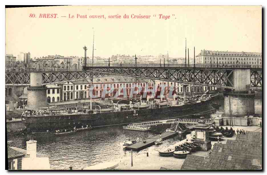 Brest — Le Pont ouvert, sortie du Croiseur "Tage"