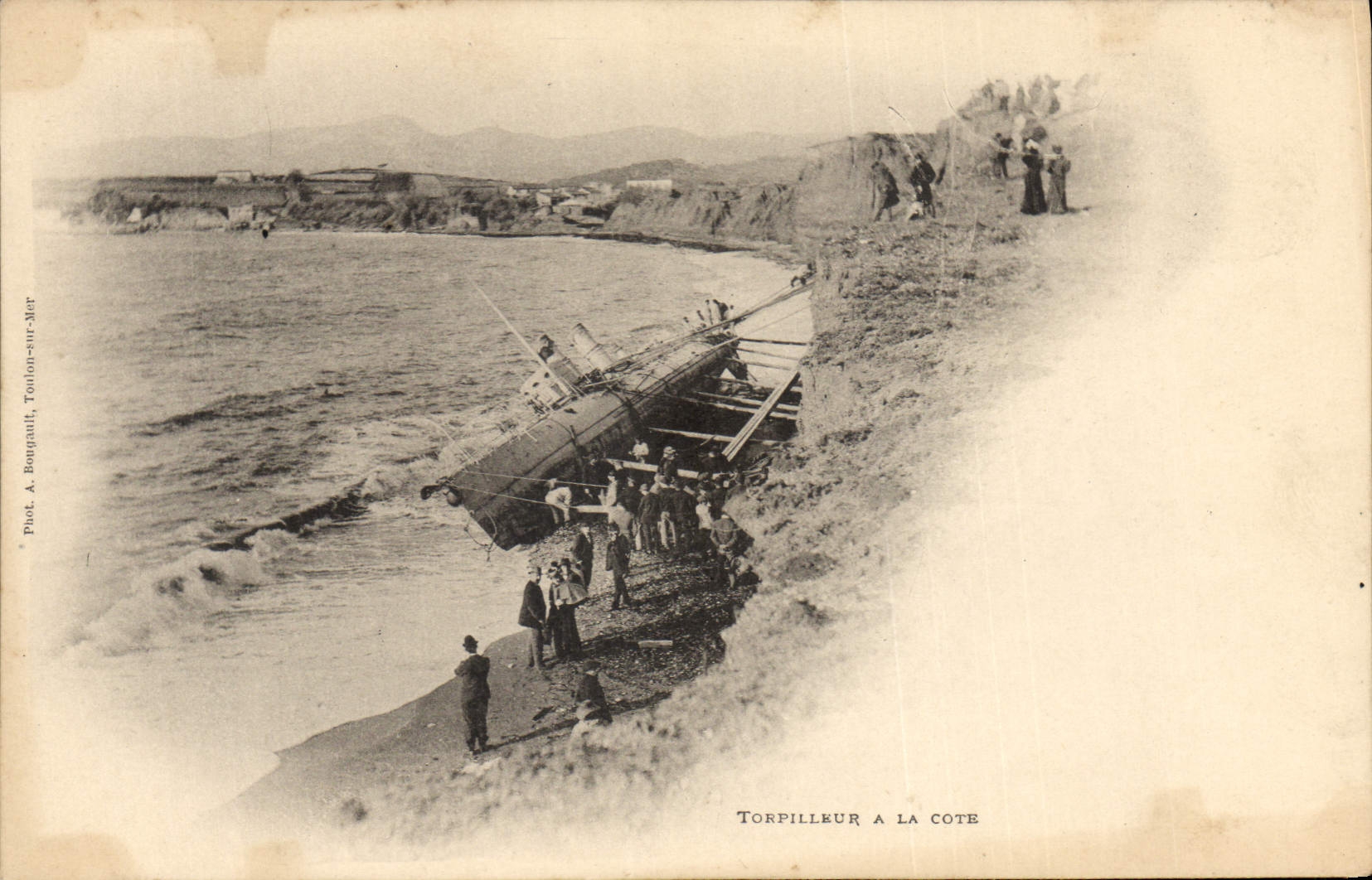 Torpilleur in riva — Toulon-sur-Ser — Fot. A. Bongpault