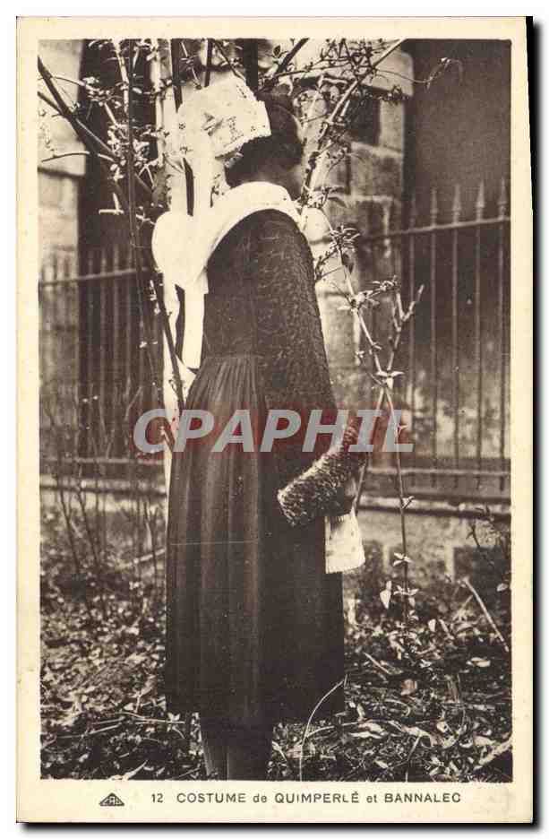 CPA Folklore Costume de Quimperle et Bannalec 